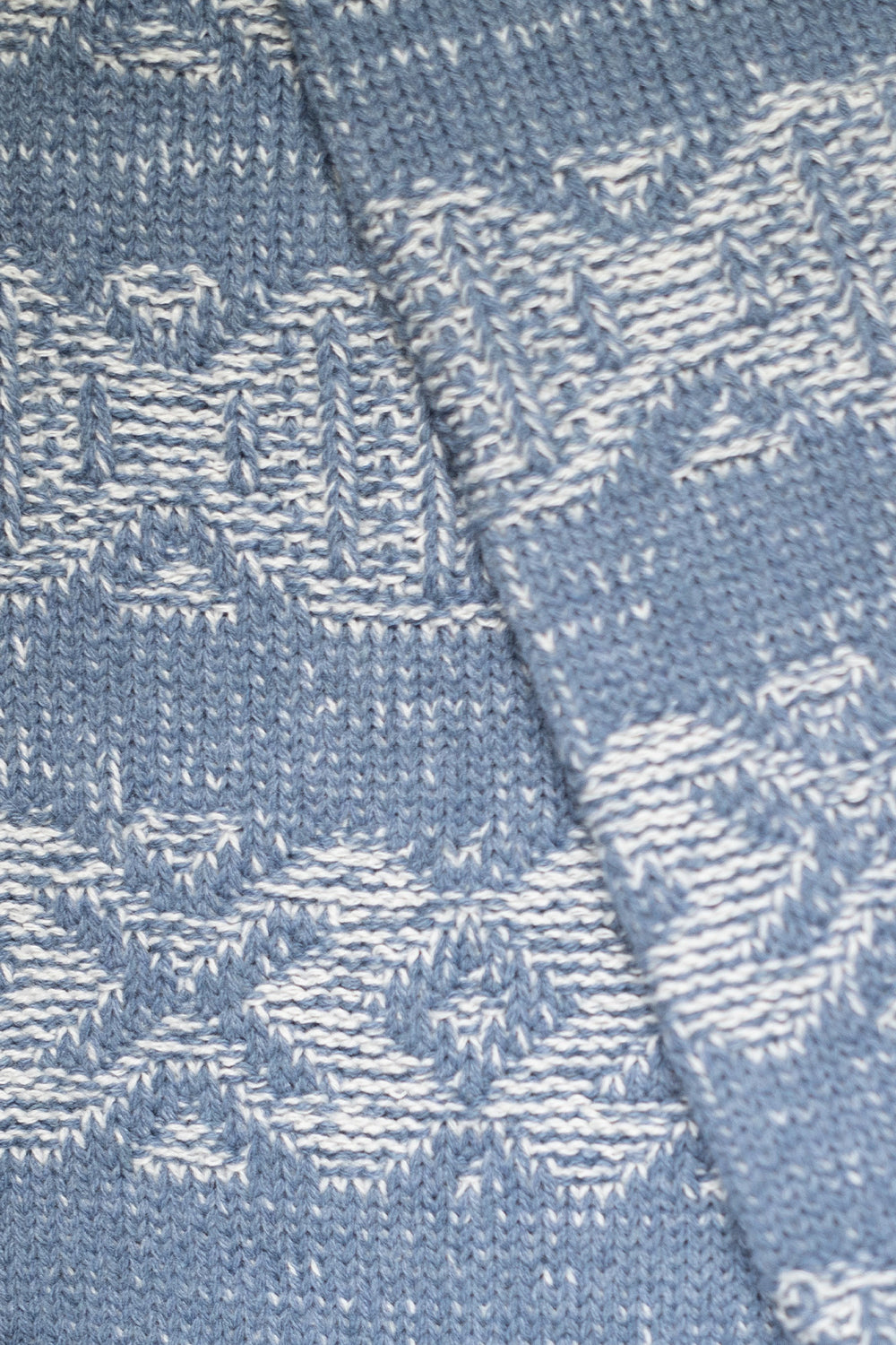 Kinari Recycled Cotton Links Pattern Crew (Blue) | Number Six